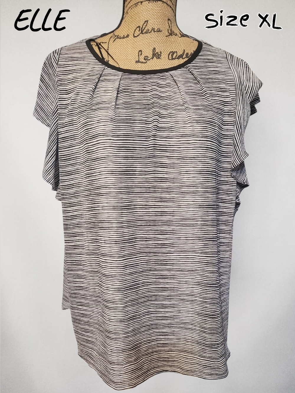 Elle Black and White Striped Women's Blouse Sz XL